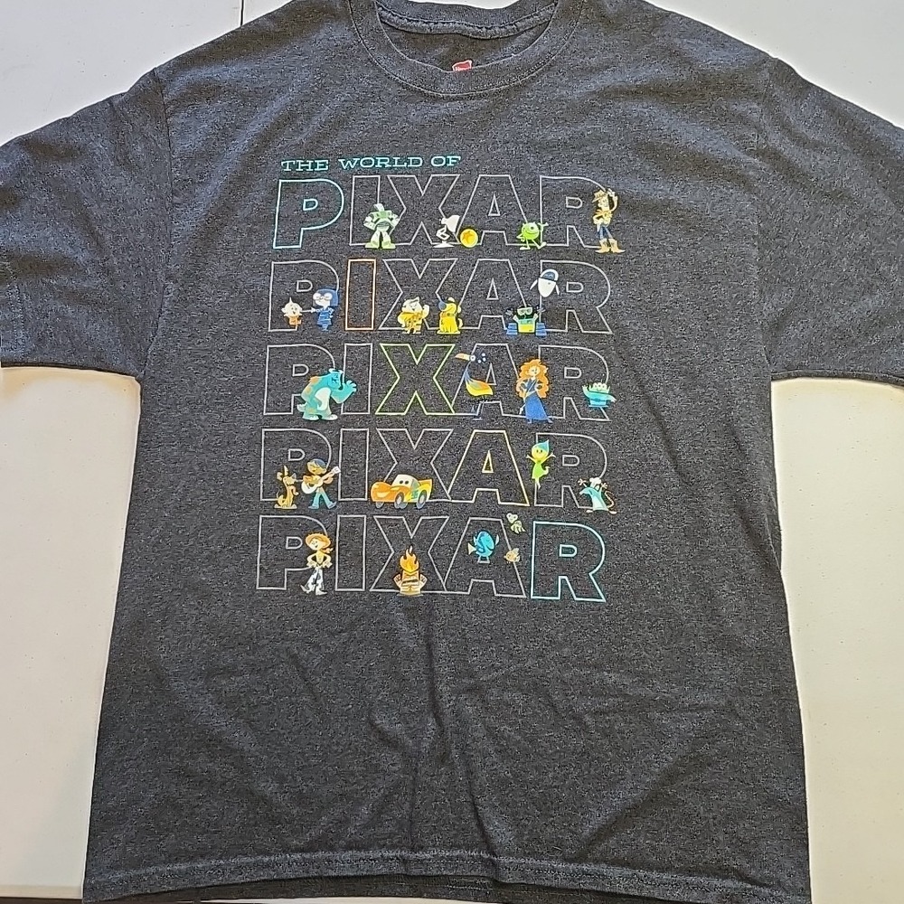 Disney The World Of‎ Pixar Adult Gray Tshirt Large Toy Story Cars Monsters Inc.